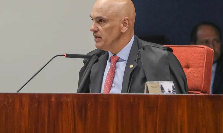 Alexandre de Moraes nega uso de jatinhos de banqueiro investigado