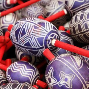 Artesãos indígenas destacam arte como forma de resistência em Brasília