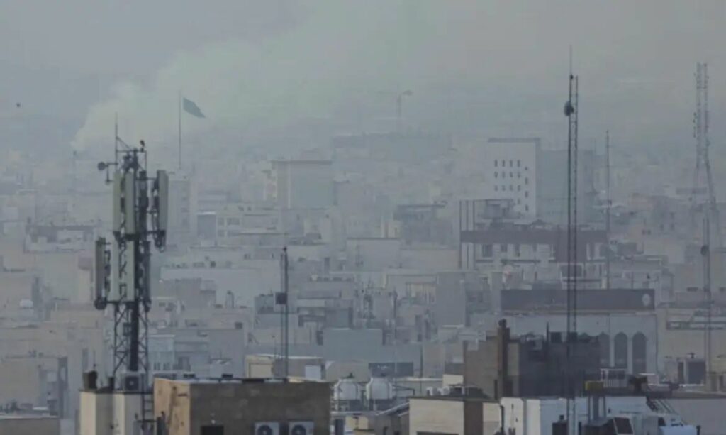 Caça dos EUA é abatido no Irã e buscas por piloto continuam