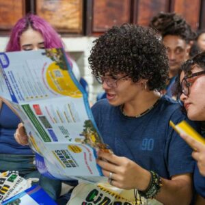 Campanha no DF educa estudantes sobre prevenção de desastres climáticos