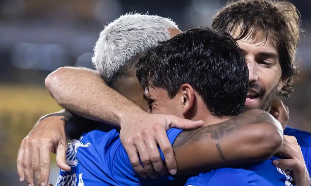 Cruzeiro vence na estreia da Libertadores com gol de Matheus Pereira