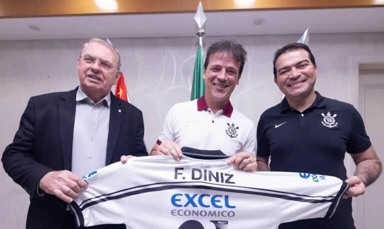 Fernando Diniz é o novo técnico do Corinthians até o fim de 2026