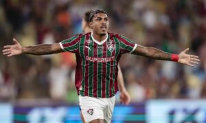 Fluminense vence Corinthians e assume vice-liderança do Brasileirão