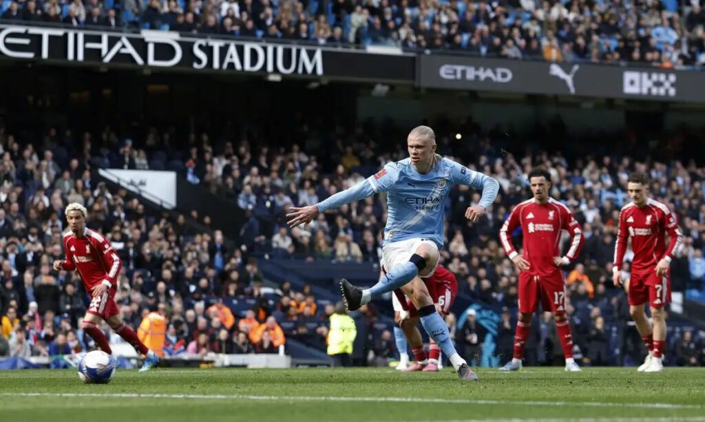 Haaland brilha e Manchester City goleia Liverpool na Copa da Inglaterra