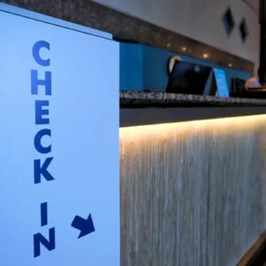 Hotéis e pousadas devem adotar check-in digital até esta segunda-feira