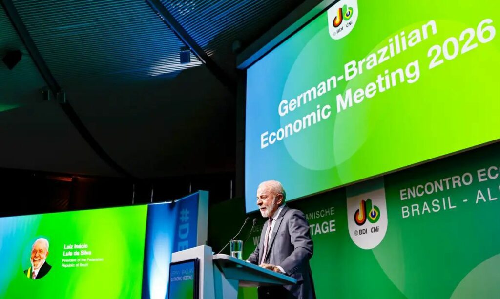 Lula fala em reciprocidade após EUA pedirem saída de delegado da PF