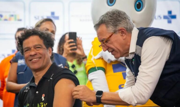 Ministério da Saúde lança campanha de vacinação contra sarampo para viajantes