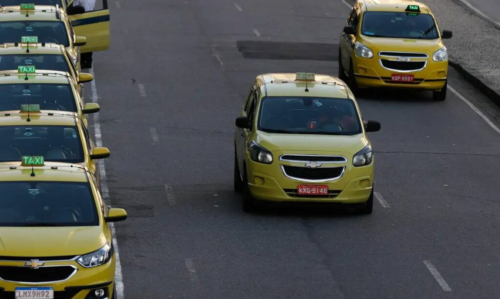 CMN define regras do Move Brasil para financiar carros de taxistas e apps