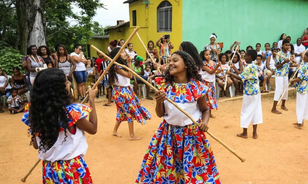 Festival no Rio celebra Dia da África com foco em cultura antirracista