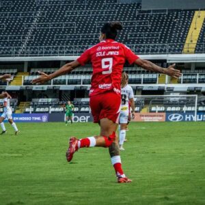 Internacional vence Santos por 3 a 0 no Brasileirão Feminino