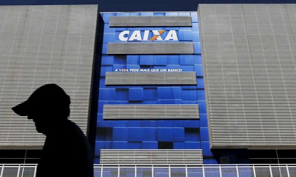 Lucro da Caixa recua 34% no 1º trimestre após novas normas do BC
