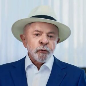 Lula anuncia novo Desenrola com uso do FGTS e defende fim da escala 6x1