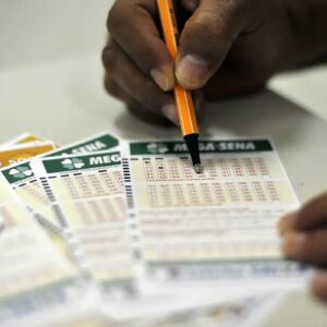 Mega-Sena acumula e prêmio estimado sobe para R$ 65 milhões