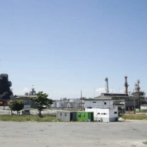 Ministério Público do RJ pede falência da refinaria Refit