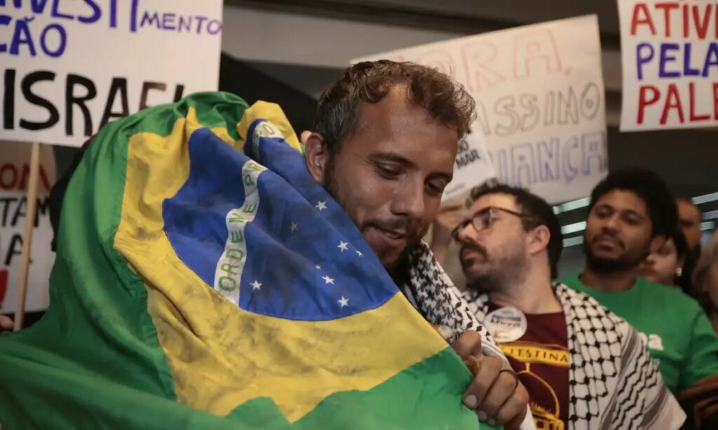 Morre em Brasília Teresa Regina, mãe do ativista Thiago Ávila