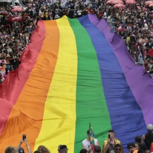 Parada LGBT+ de São Paulo enfrenta ameaças e queda de patrocínio