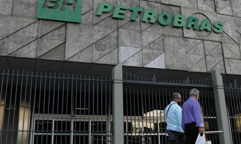 Petrobras bate recorde de produção com 3,23 milhões de barris por dia