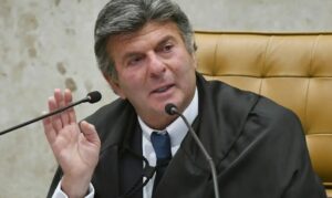 STF forma placar de 2 a 0 para manter presos pai e primo de Daniel Vorcaro
