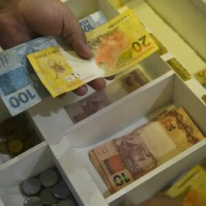 Bolsa Família: Caixa paga beneficiários com NIS final 8 nesta sexta