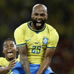 Brasil goleia Panamá por 6 a 2 no Maracanã em despedida antes da Copa