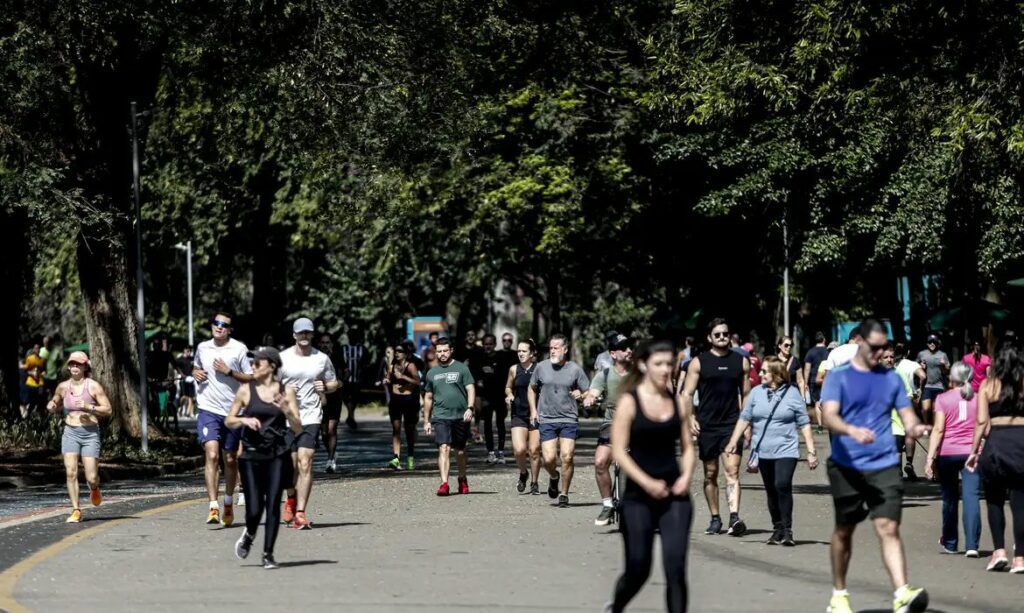 Câncer: um em cada quatro brasileiros não sabe que a doença pode ser prevenida