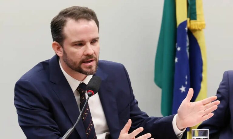Governo e STF discutem controle de pautas-bomba no Congresso