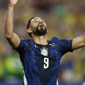 Matheus Cunha celebra momento na Seleção: 'Grupo de amigos'