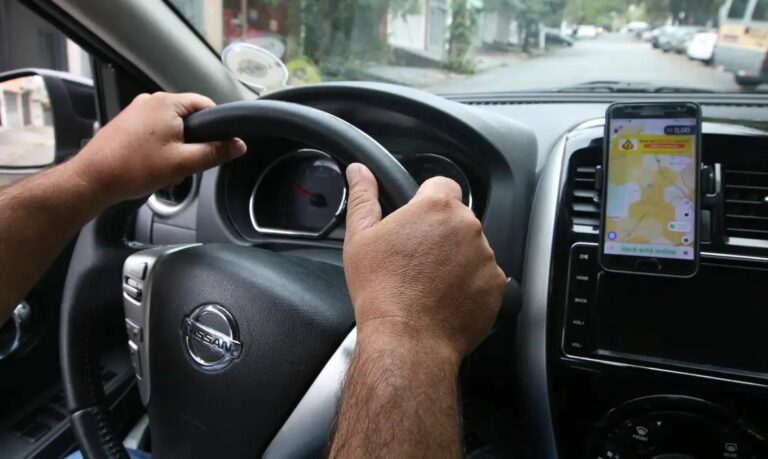 Motoristas de aplicativo enfrentam alto risco de endividamento