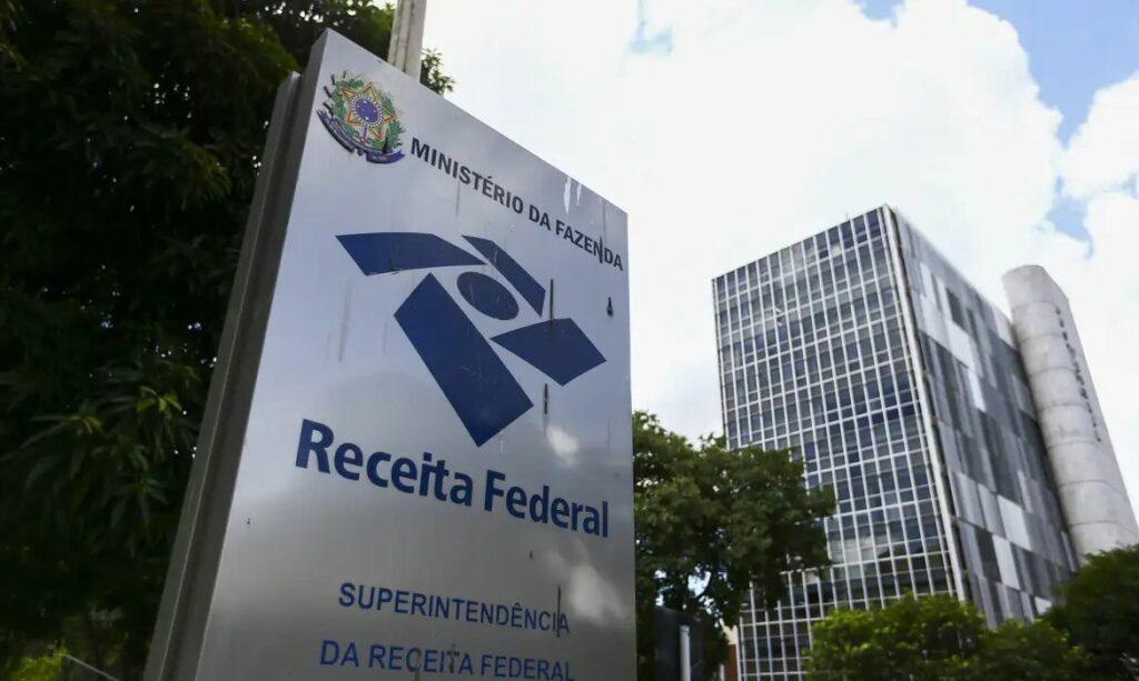 Receita Federal paga maior lote de restituição do IR da história