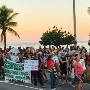 Ambulantes protestam contra programa Tolerância Zero no Rio