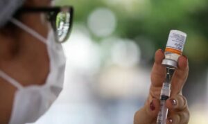 Anvisa atualiza normas para vacinas contra a Covid-19