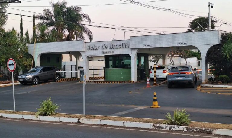 Bolsonaro pede ao STF autorização para receber Javier Milei em prisão domiciliar