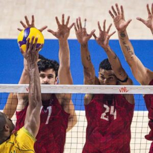Brasil perde para os EUA e se complica na Liga das Nações de Vôlei