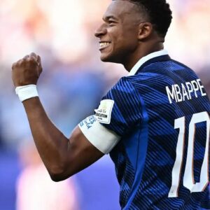 França vence Paraguai e avança às quartas de final da Copa do Mundo