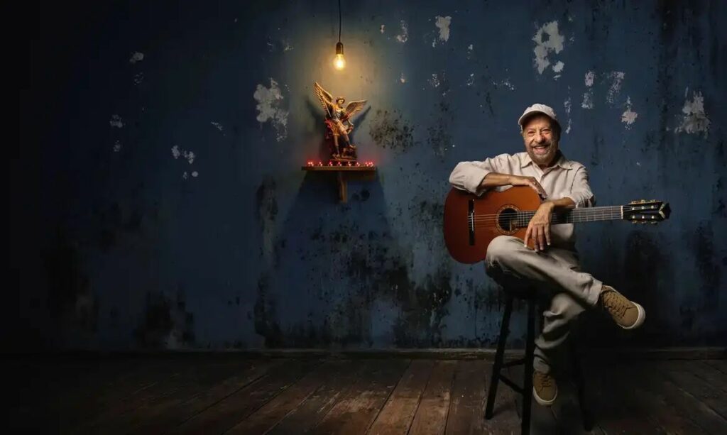 João Bosco celebra 80 anos com legado imortal na MPB