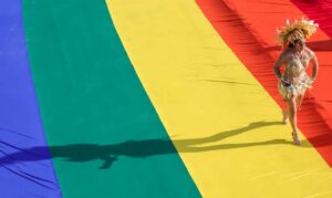 Parada Brasília Orgulho promove conscientização política e voto consciente