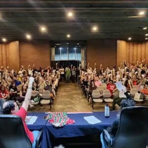 Professores da Uerj encerram greve após três meses de paralisação