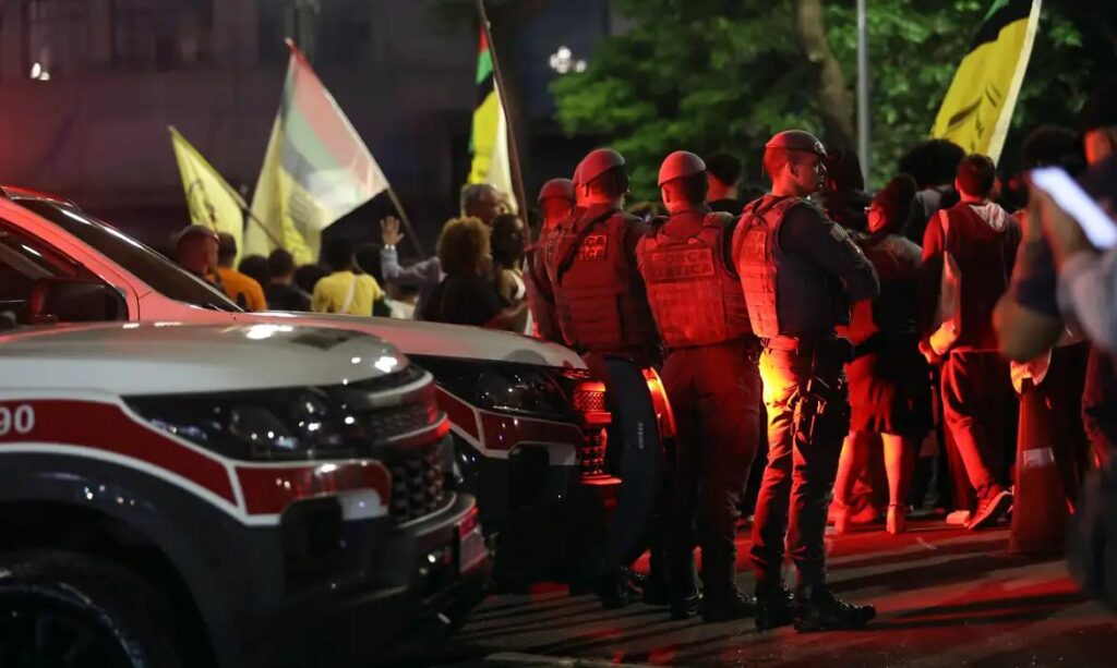Relatório Pele Alvo: 86% das vítimas de ações policiais são negras