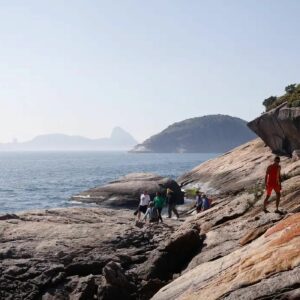 Trilha da Comprida: nova rota nas Ilhas Cagarras exige preparo físico