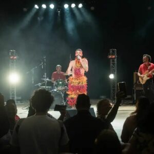 TV Brasil exibe show exclusivo do cantor Almério no Cena Musical